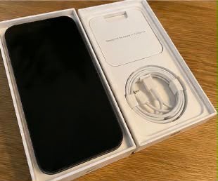 iPhone 13 128GB Midnight – Nieuw & Geseald, Telecommunicatie, Mobiele telefoons | Apple iPhone, Ophalen, 128 GB, Zwart, IPhone 13