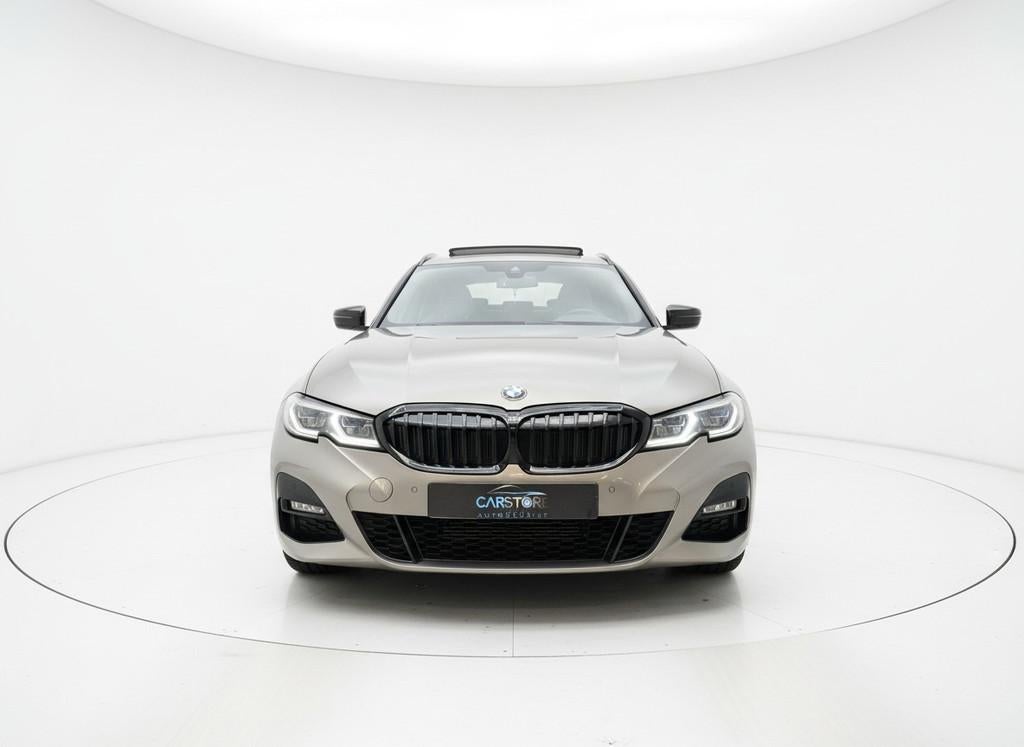 BMW 3-serie Touring 320i M PAKKET LIVE COCKPIT PANO CAMERA, Automaat, 1998 cc, Gebruikt, 4 cilinders
