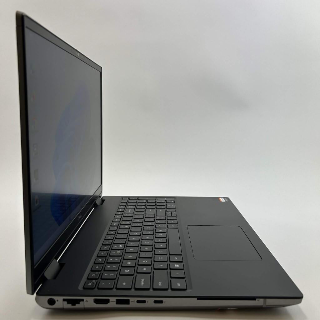 Dell Precision 7670 | i7-12850HX | RTX A3000 | 128GB | 4TB, 64 GB of meer, Met videokaart, Qwerty, Refurbished