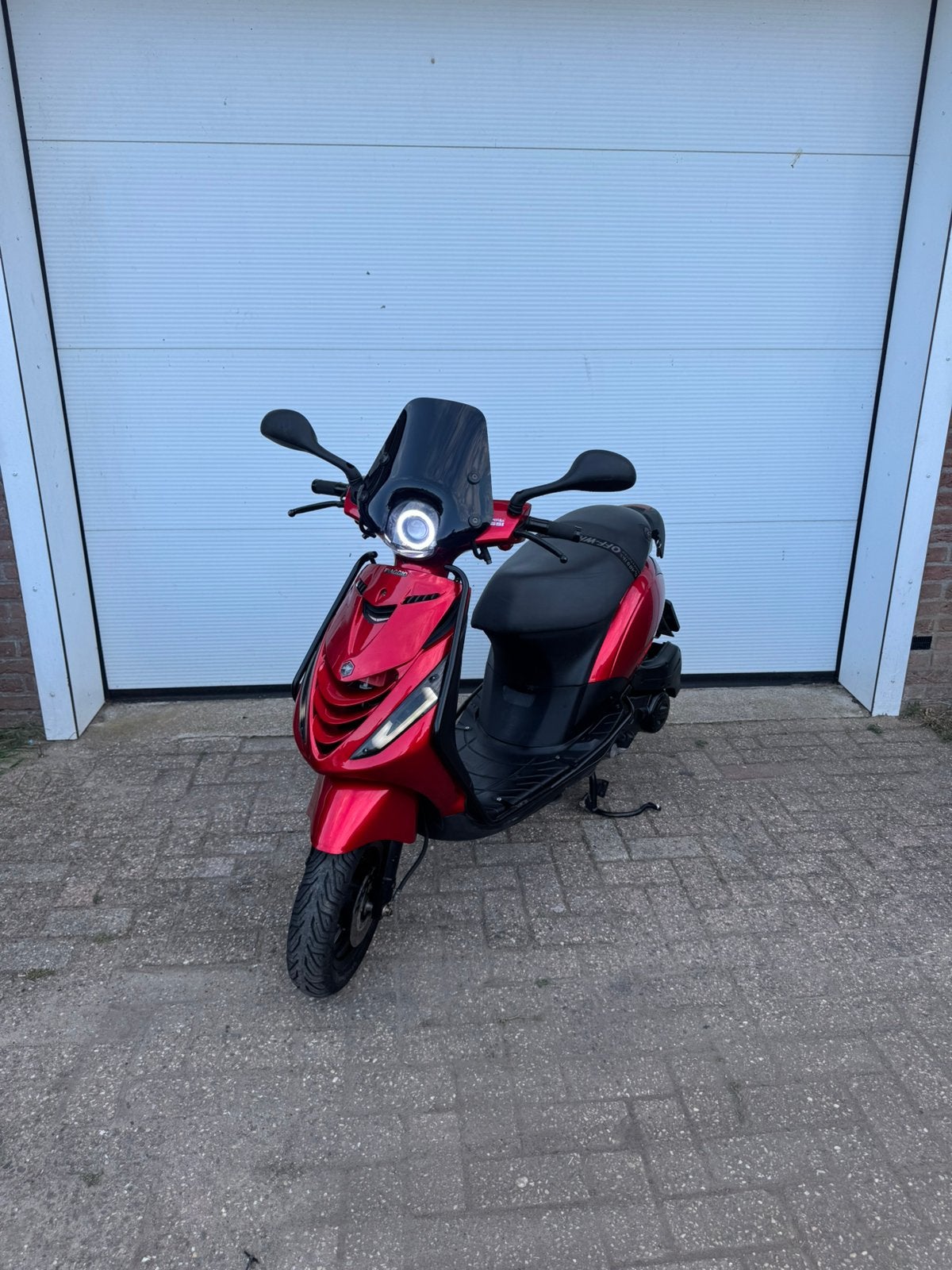 Piaggio Zip 45km/h | Candy Red | 2021 | Full Option, Fietsen en Brommers, Scooters | Piaggio, Ophalen of Verzenden, Zo goed als nieuw