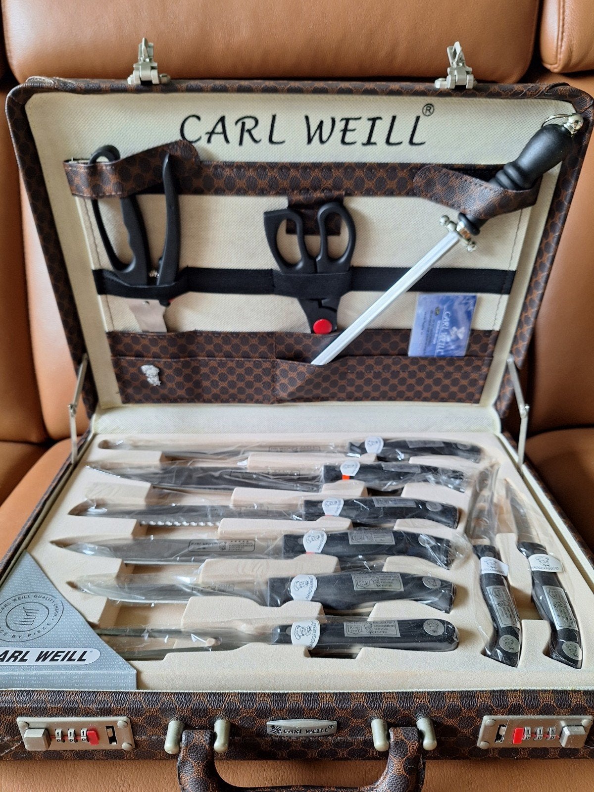 Nieuw in luxe koffer Carl Weill messenset te koop, Ophalen, Nieuw
