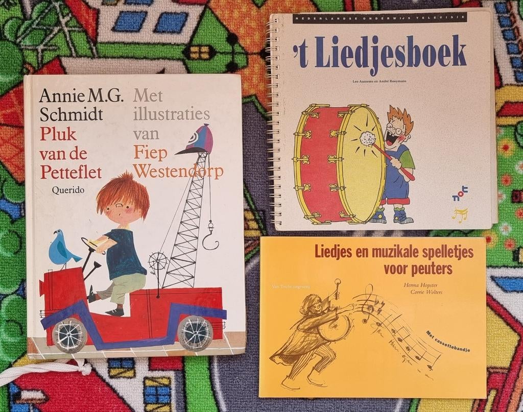 'T liedjesboek en muzikale spelletjes peuters puk vd petterf, Ophalen of Verzenden