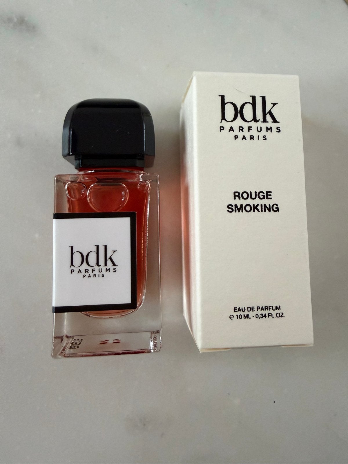 BDK Parfums Rouge Smoking Eau de Parfum 10ml Nieuw, Sieraden, Tassen en Uiterlijk, Uiterlijk | Parfum, Ophalen of Verzenden, Nieuw