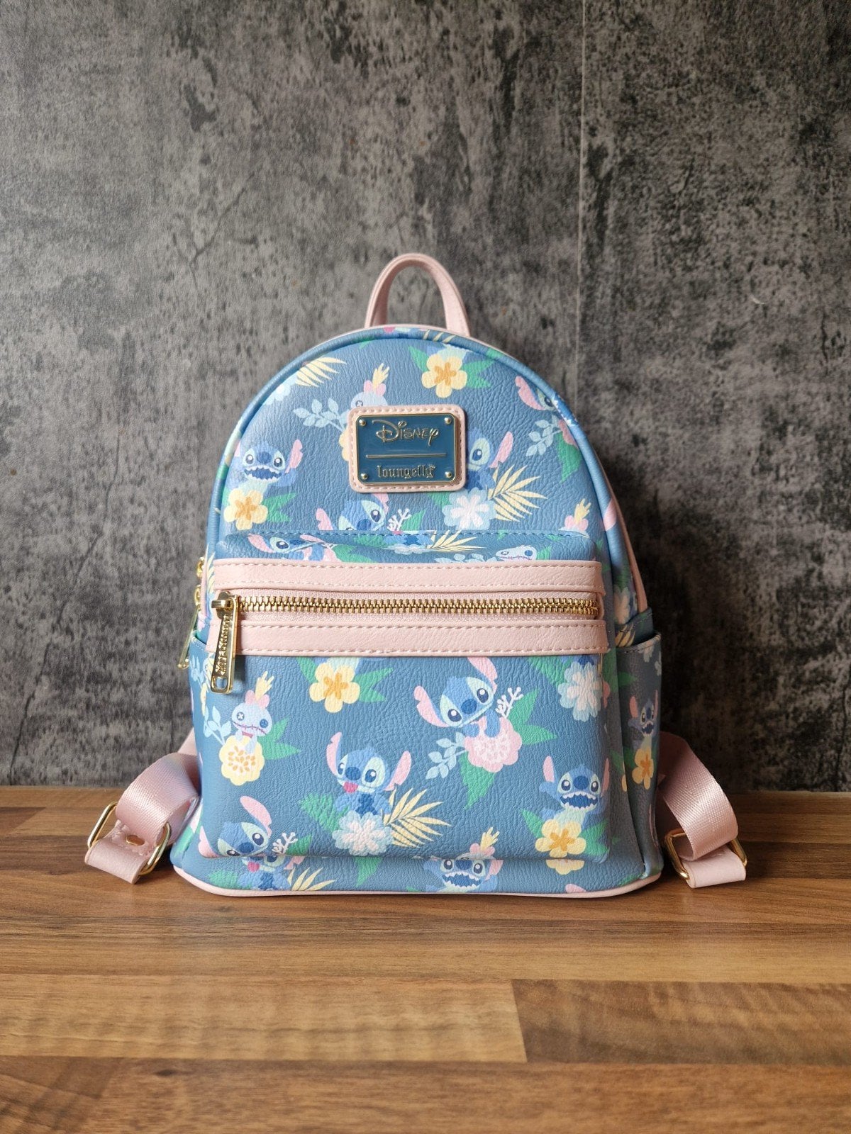 Stitch backpack loungefly rugtas, Ophalen of Verzenden, Overige figuren, Zo goed als nieuw, Tas, Koffer of Zak