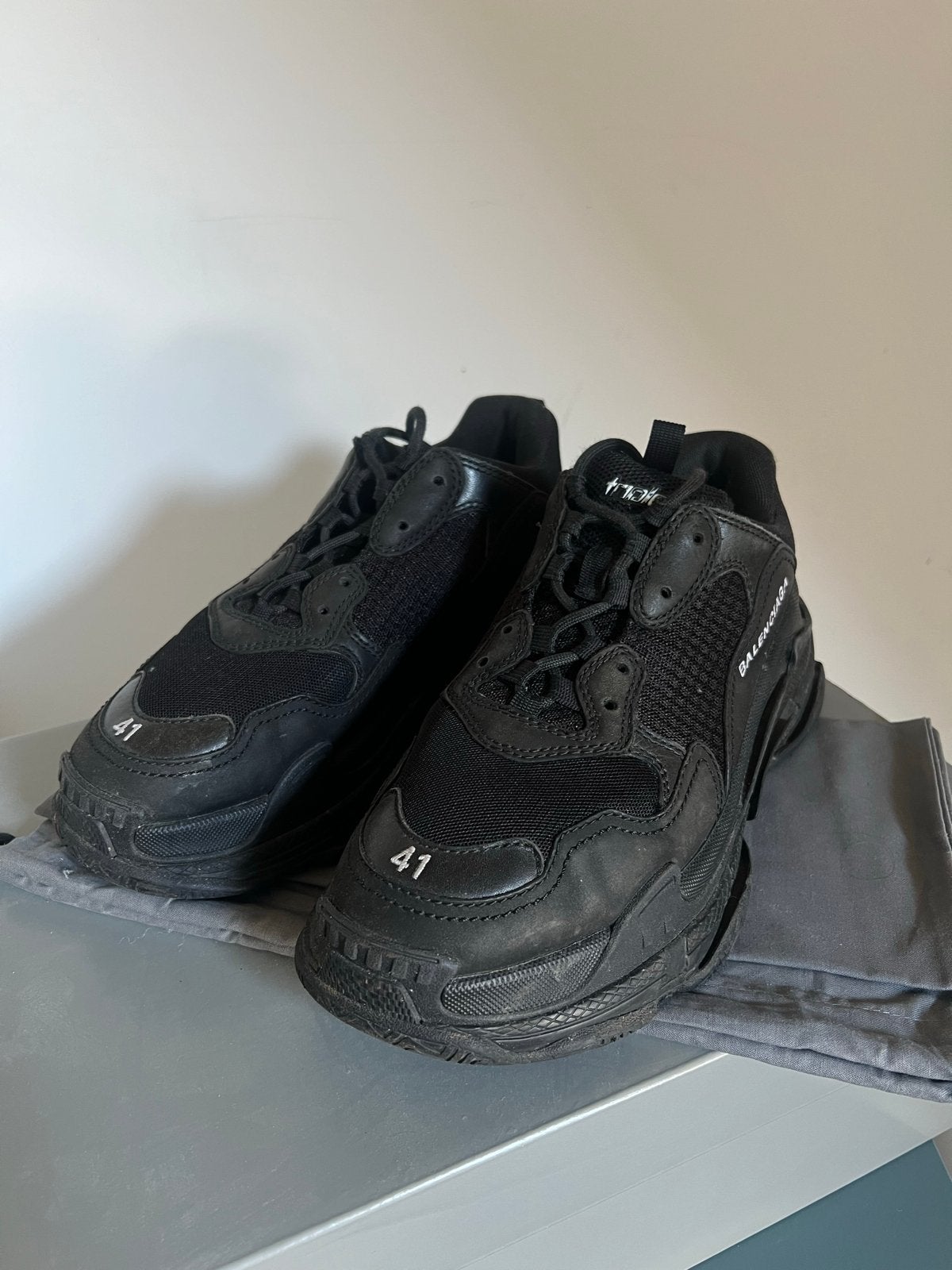 Balenciaga Triple S Sneakers Zwart Maat 41, Ophalen of Verzenden, Gedragen, Zwart, Sneakers of Gympen