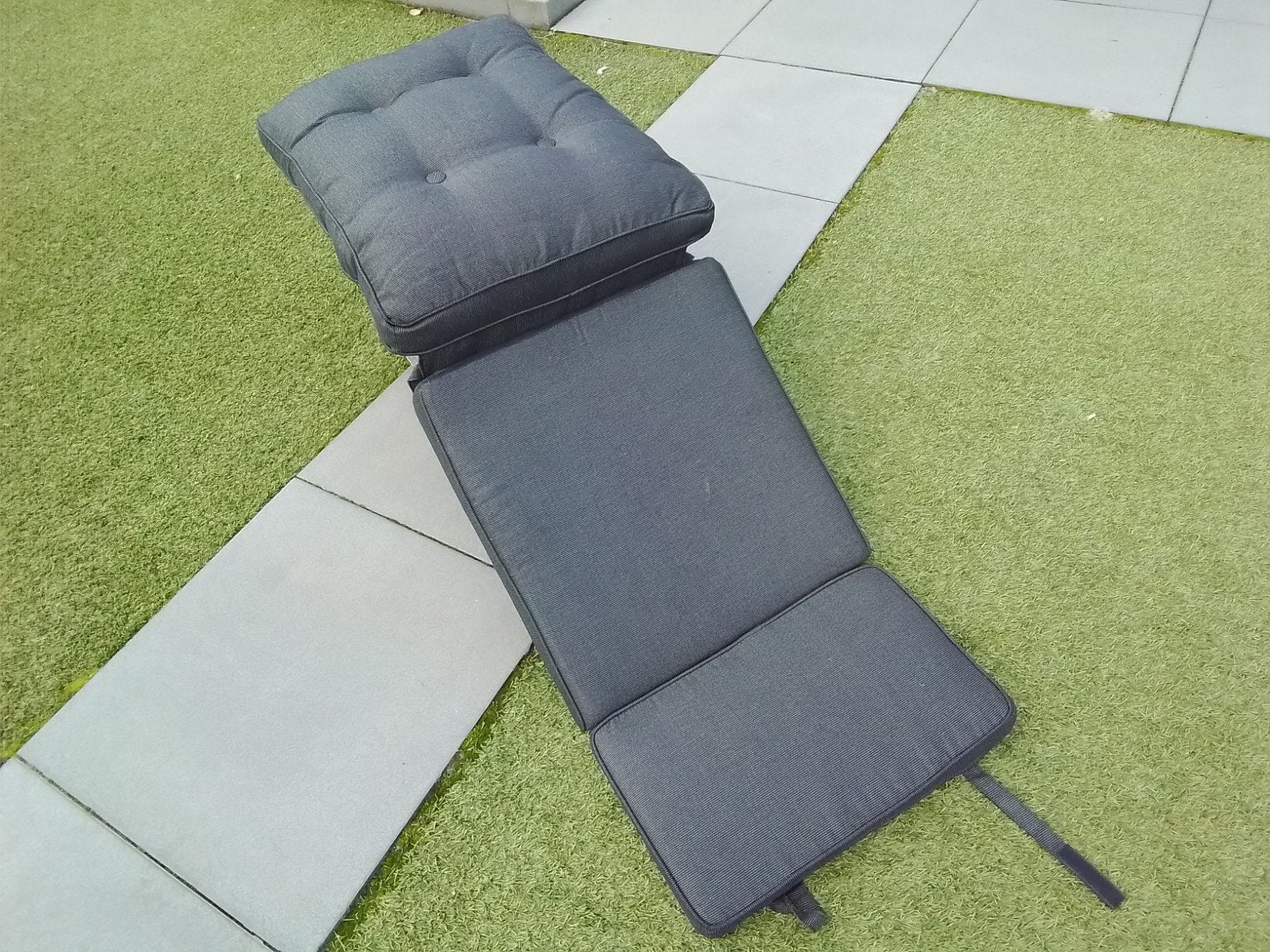 Comfortabel ligkussen voor buiten - donker Grijs, Tuin en Terras, Ophalen, Gebruikt, Textileen