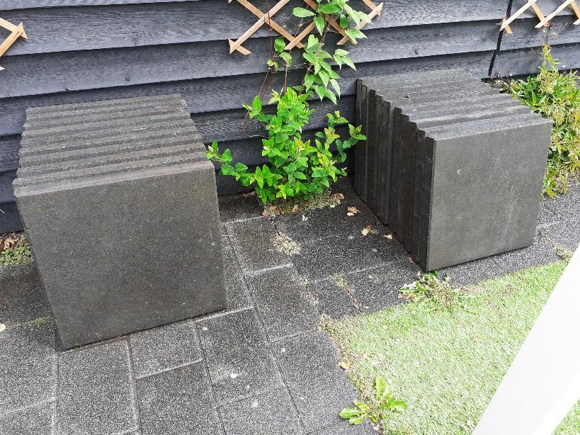 Tuintegels antraciet 50  50 cm in goede staat!, Tuin en Terras, Ophalen, Gebruikt, 10 m² of meer, Beton