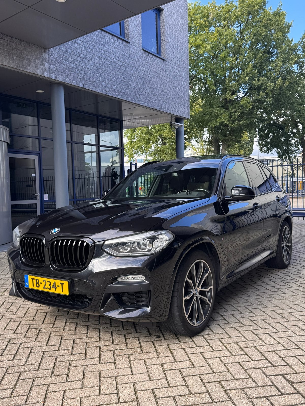 BMW X3 xDrive20i M-Sport | PANO | AUTO | 184PK | GARANTIE, Auto's, 1998 cc, 4 cilinders, 2000 kg, Zwart