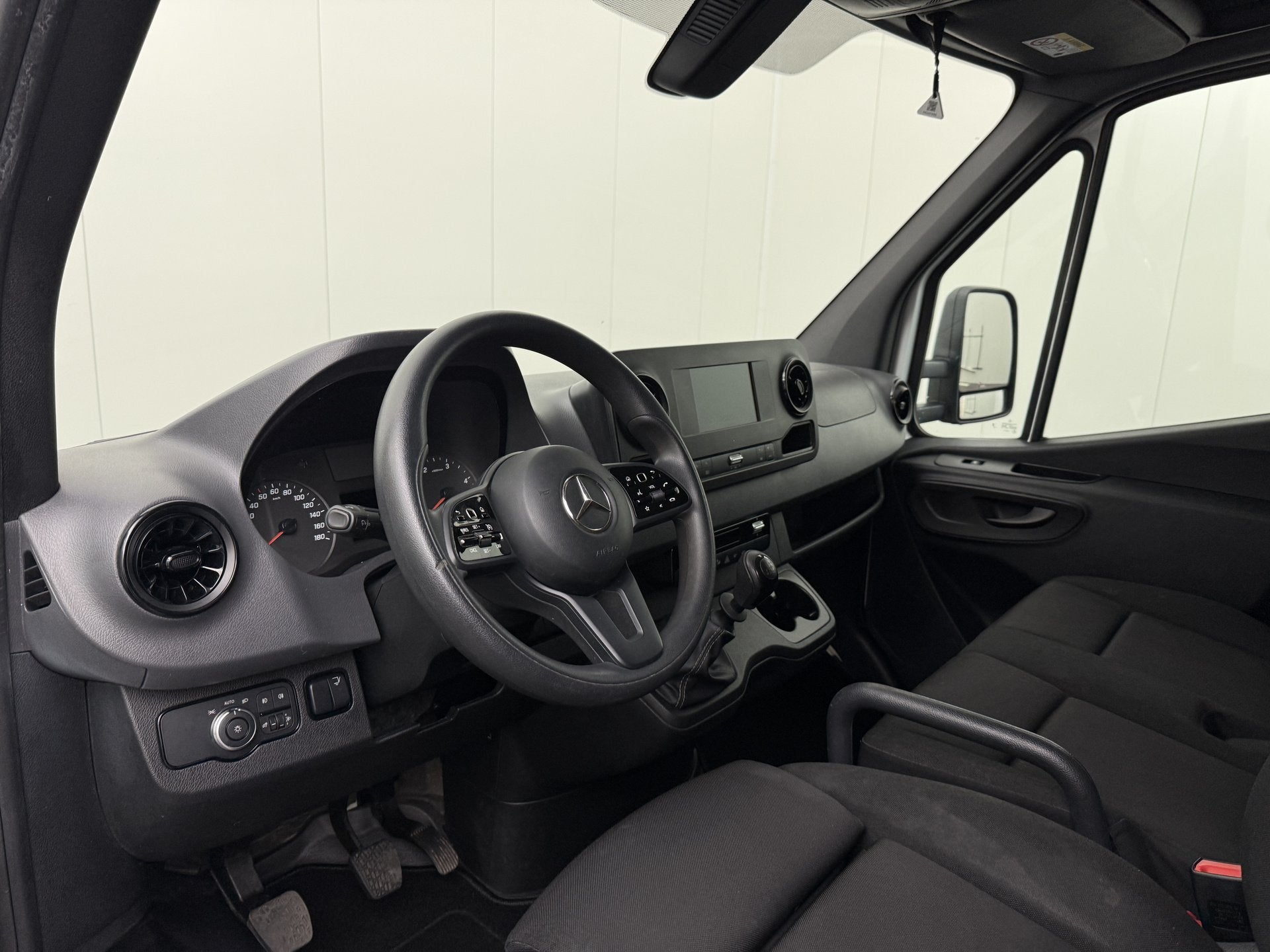 Mercedes-Benz Sprinter 317CDI Bakwagen+Laadklep | Dakspoiler, Gebruikt, Euro 6, Wit, Mercedes-Benz