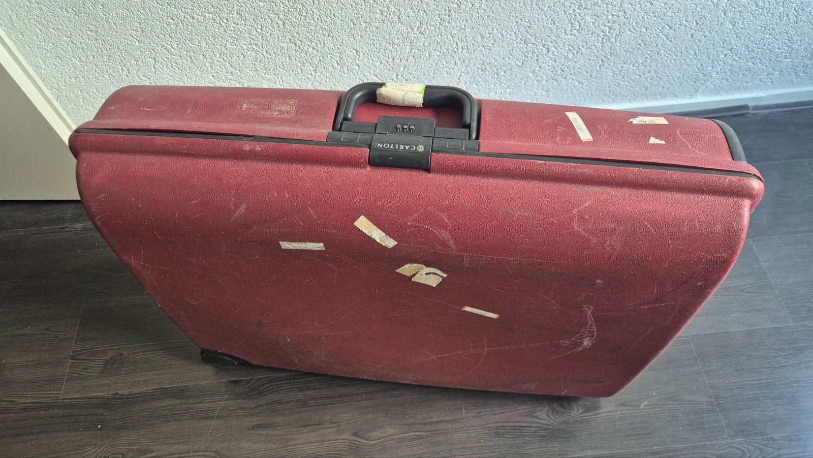 Vintage Carlton Koffer - Robuust en Ruim, Ophalen