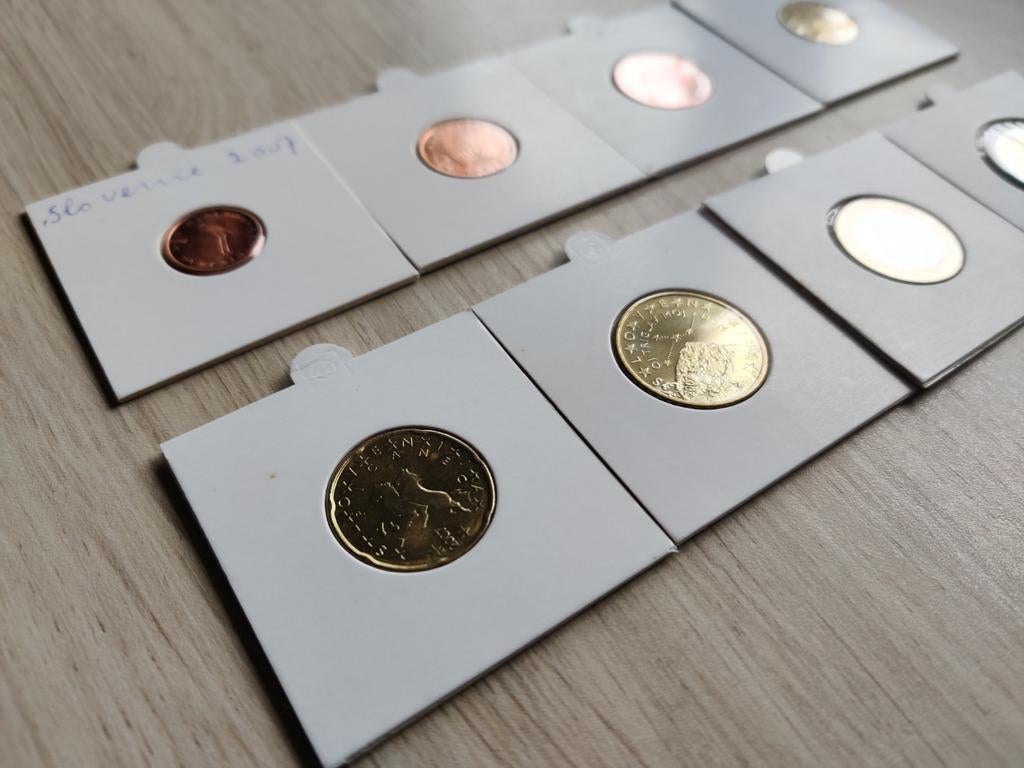 Complete set euromunten Slovenië 2007 - UNC kwaliteit, Ophalen of Verzenden, Slovenië, Overige waardes, Setje