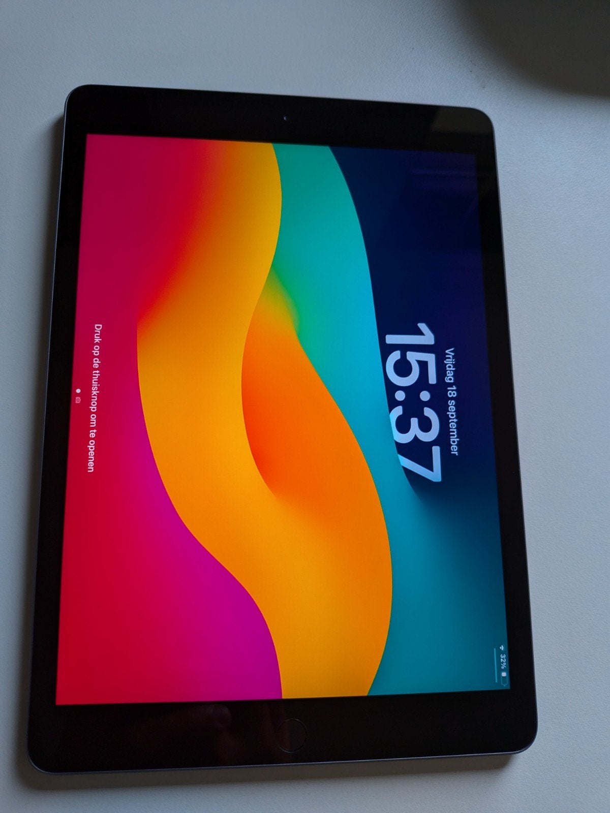 Nieuwstaat iPad 2020 8e generatie 32GB 10,2Inch, Computers en Software, 10 inch, 32 GB, Ophalen of Verzenden, Zo goed als nieuw