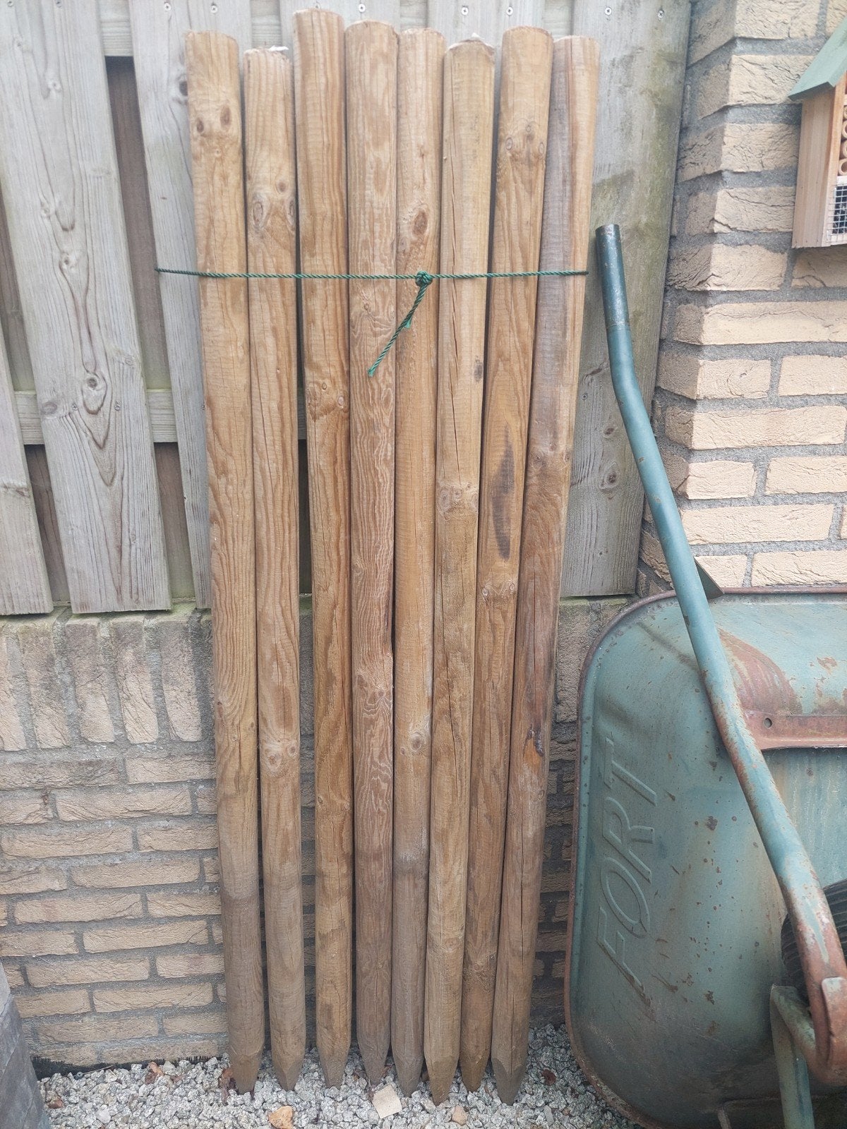 8 palen van ca. 155 cm - Geïmpregneerd hout, Overige typen, Zo goed als nieuw, 50 mm of meer, Ophalen