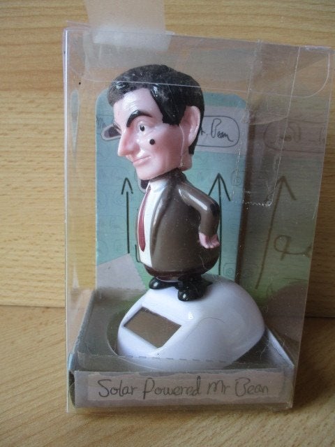 Mr. Bean bewegend poppetje 11cm Solar Powered Nieuw!, Ophalen of Verzenden, Nieuw