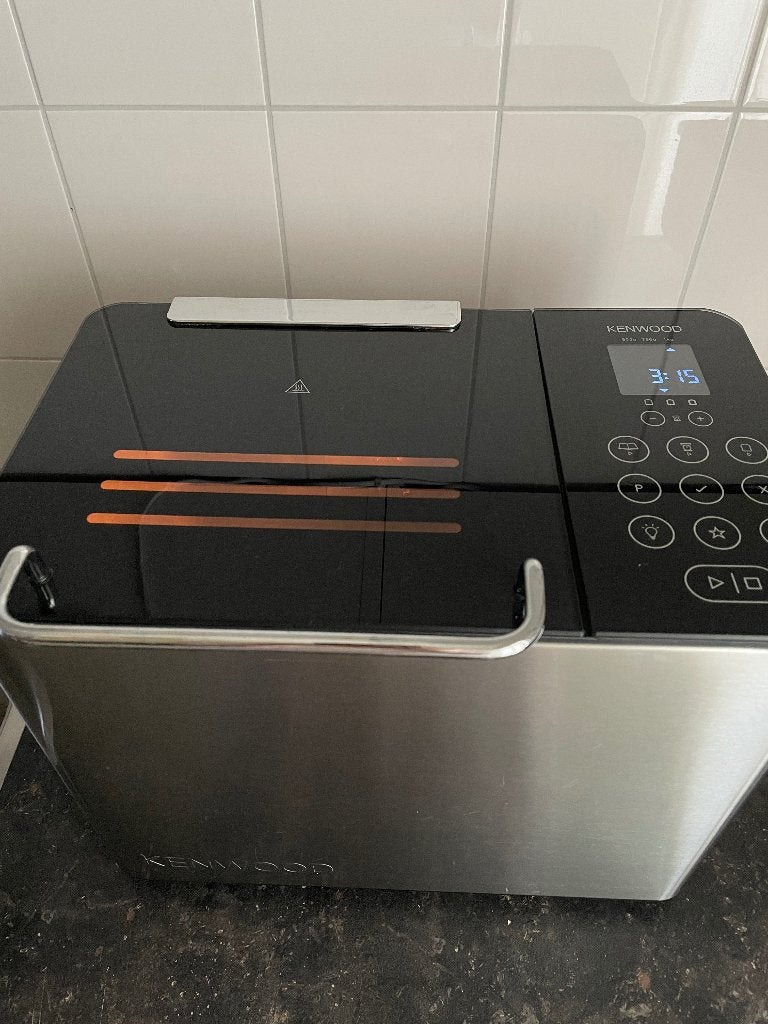 Broodbakmachine, Kenwood, RVS , Witgoed en Apparatuur, Broodbakmachines, 800 tot 1200 gram deeg, Zo goed als nieuw, Kijkvenster