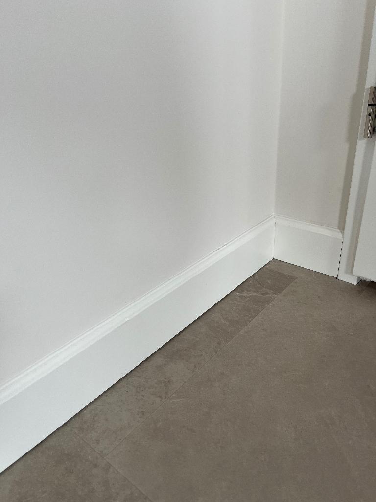 Plint 14,5 m, Ophalen, Nieuw, Mdf, 200 tot 250 cm