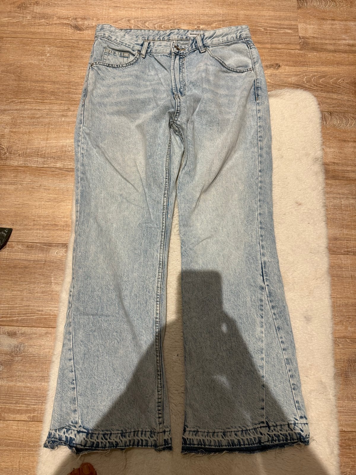 Bershka Dames Jeans - Lichtblauw, maat 42, Ophalen of Verzenden, Zo goed als nieuw, Blauw, W33 - W36 (confectie 42/44)