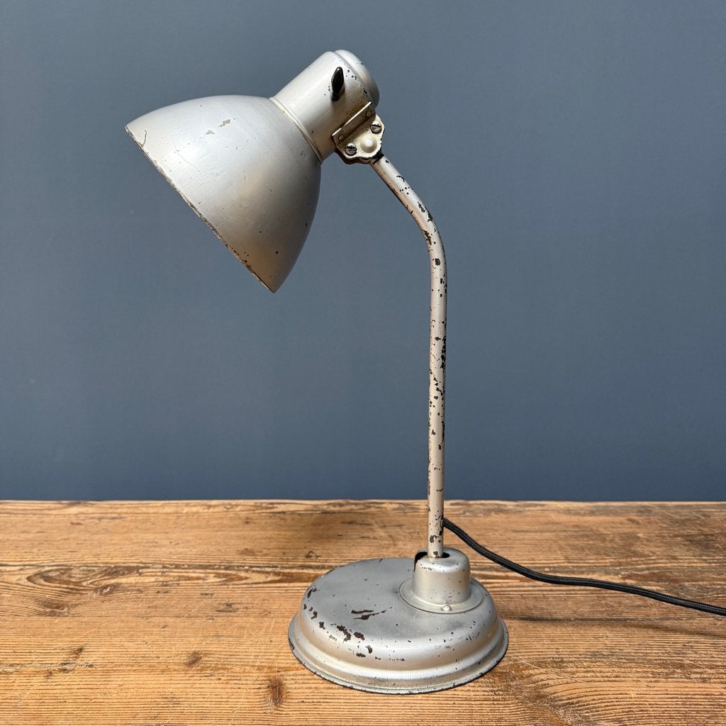 Zilvergrijze Bauhaus bureaulamp tafellamp vintage oud lamp, Ophalen of Verzenden