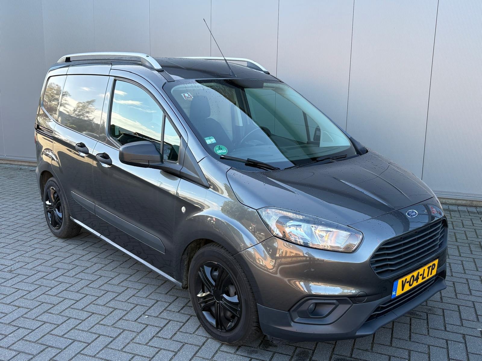 Ford Transit Courier 100PK EcoB. Trend Marge/Trekhaak/Stoelv, Gebruikt, Handgeschakeld, 2 stoelen, Ford