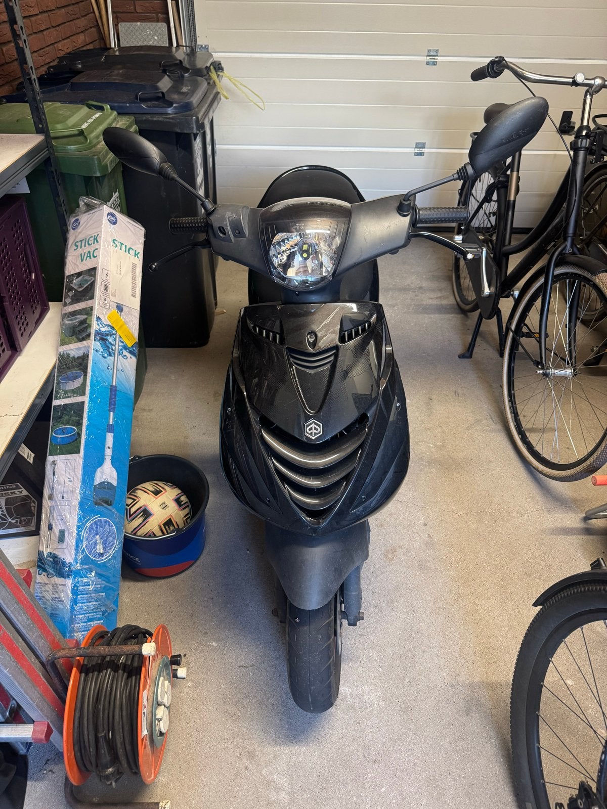 Piaggio Zip Scooter - Zwart, Gebruikt, Fietsen en Brommers, Ophalen, Gebruikt, Maximaal 45 km/u, 50 cc