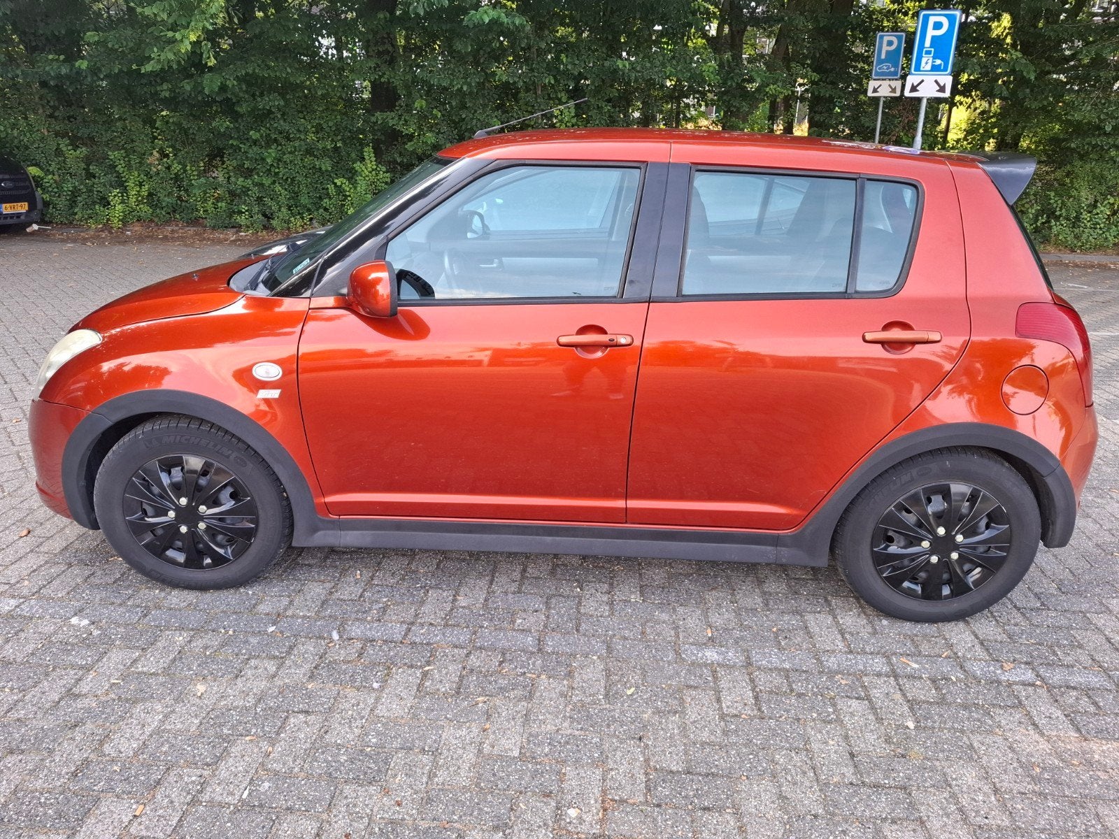 Suzuki Swift 1.3 GT 5D 2007 airco/apk/koppeling, Auto's, 40 €/maand, Swift, Origineel Nederlands, Te koop