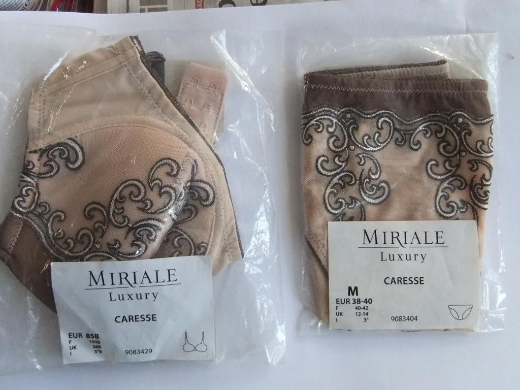 setje Miriale Luxury caresse slip M  Bh 85B nieuw, Kleding | Dames, Ondergoed en Lingerie, Miriale Luxury, Verzenden, Overige kleuren