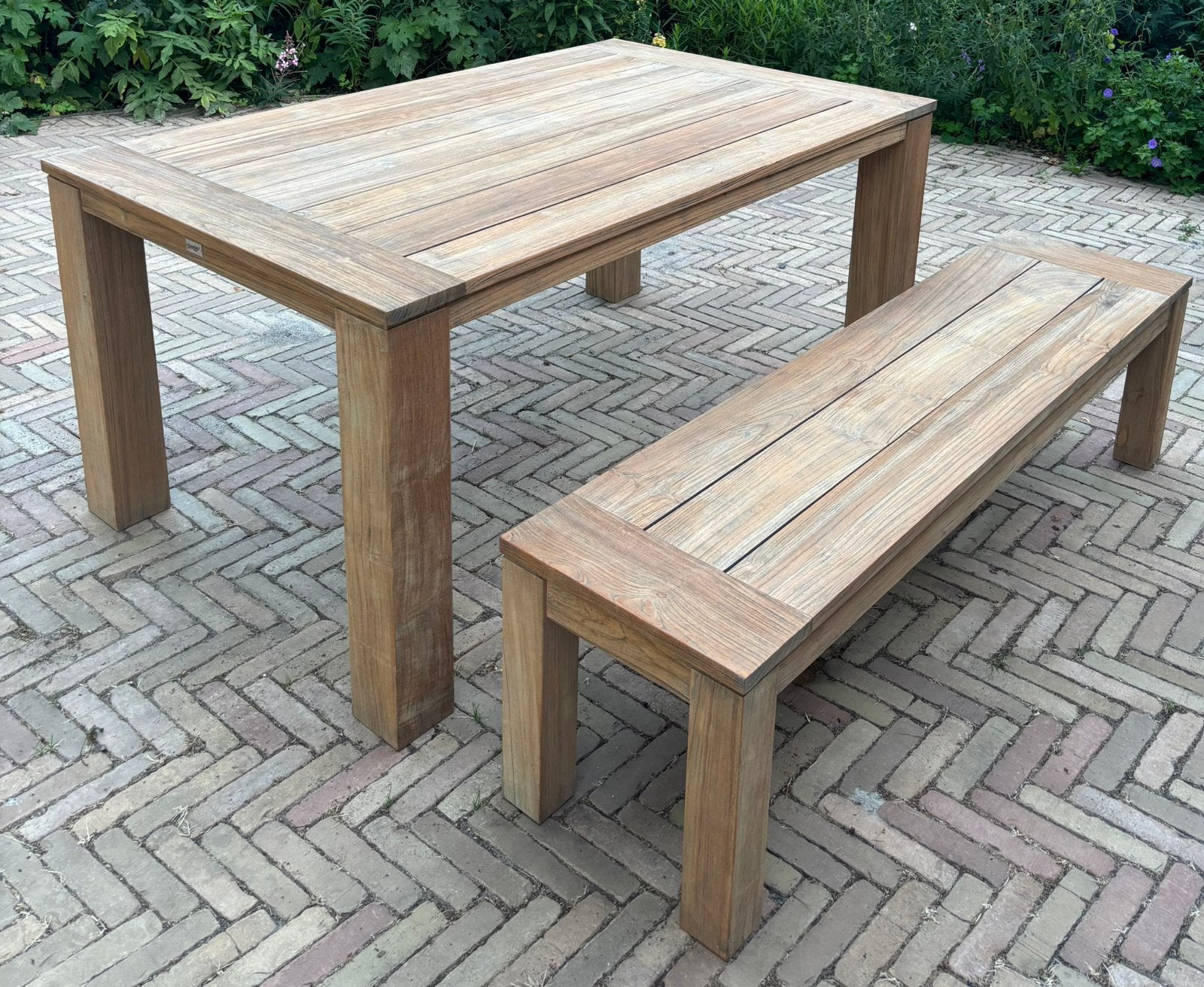 Zeer degelijke teakhouten tafel met bankje, Ophalen, Zo goed als nieuw, Rechthoekig, Teakhout