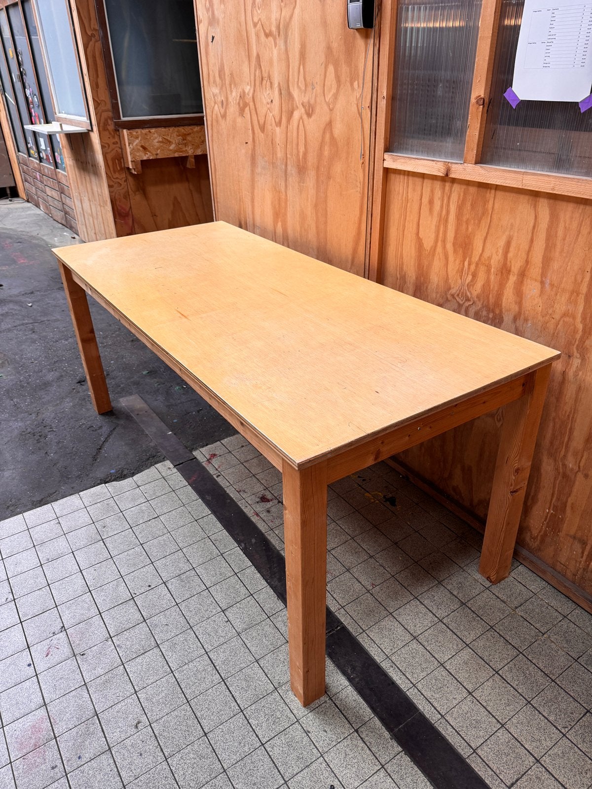 Houten werktafel, Huis en Inrichting, Ophalen, Overige typen, Gebruikt, 185 cm