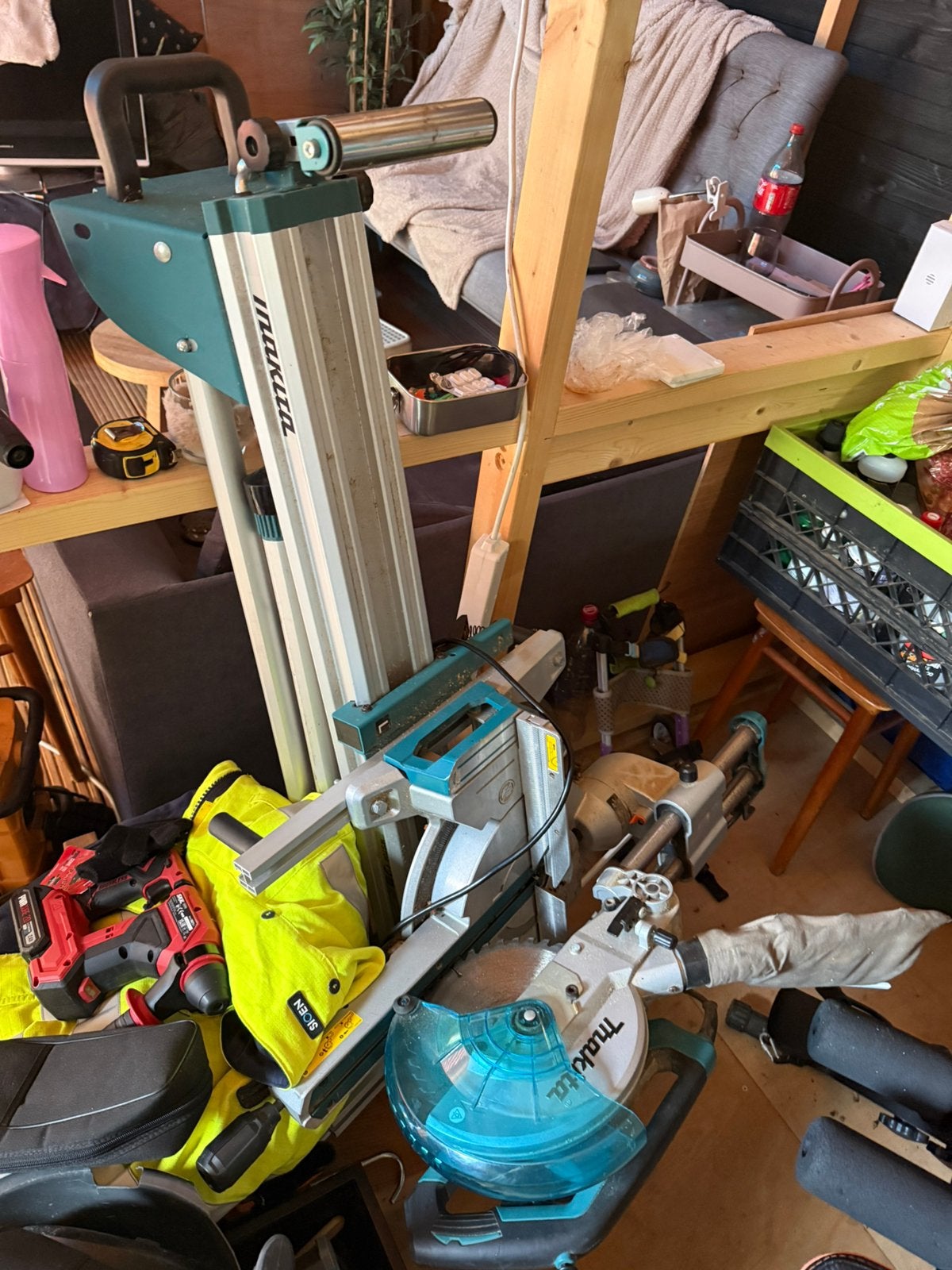 Makita zaag+tafel, Doe-het-zelf en Verbouw, Ophalen of Verzenden, Zo goed als nieuw, Rolsteiger of Kamersteiger, 5 meter of hoger