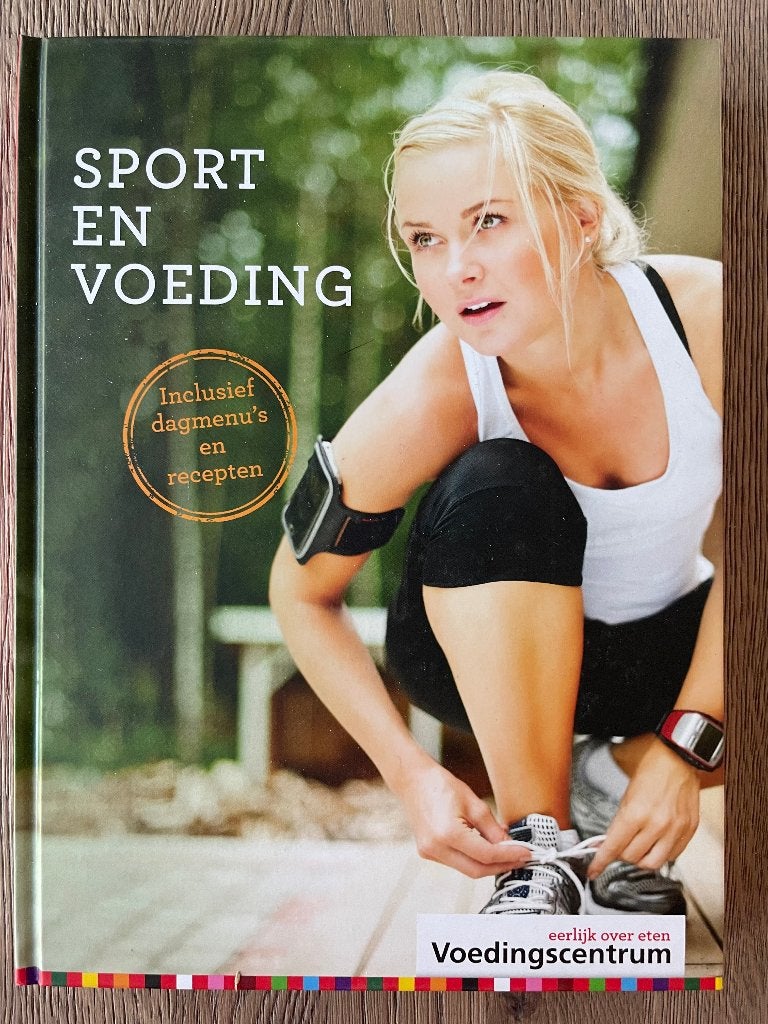 boek sport en voeding, Boeken, Dieet en Voeding, Ophalen of Verzenden, Zo goed als nieuw, Voedingscentrum