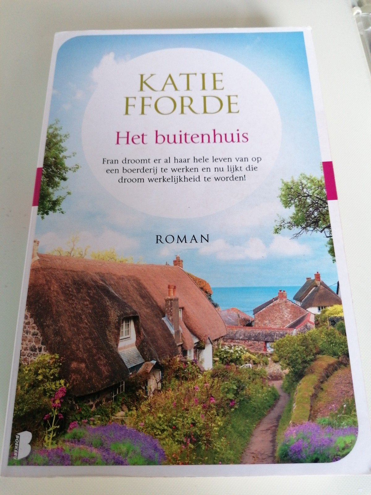 Het buitenhuis - Katie Fforde, Katie Fforde, Ophalen of Verzenden, Zo goed als nieuw, Nederland