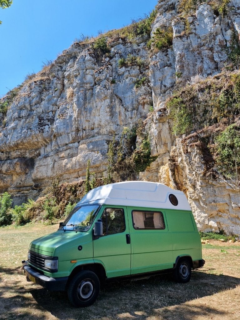 Peugeot J5 camperbus – vereist onderhoud– met APK, Caravans en Kamperen, Overige merken, Chemisch toilet, Buscamper of Camperbus