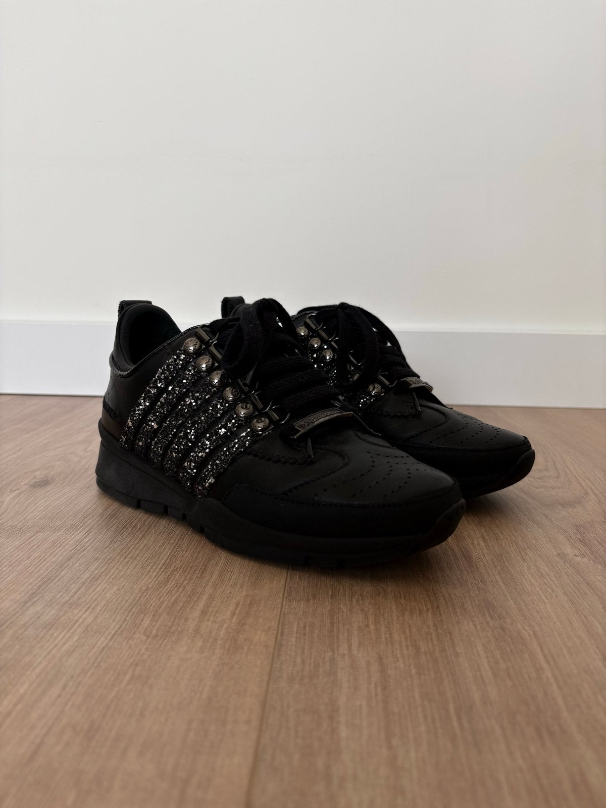 Dsquared2 Sneakers Met Glitterdetails, Zwart, Ophalen of Verzenden, Sneakers of Gympen, Gedragen