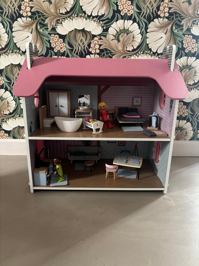 Poppenhuis met meubels, Kinderen en Baby's, Speelgoed | Poppenhuizen, Ophalen, Zo goed als nieuw, Poppenhuis