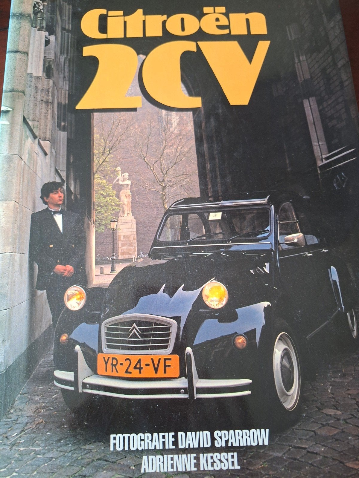 Citroën 2CV Boek - Fotografie David Sparrow, Ophalen, Zo goed als nieuw, Citroën, David Sparrow, Adrienne Kessel