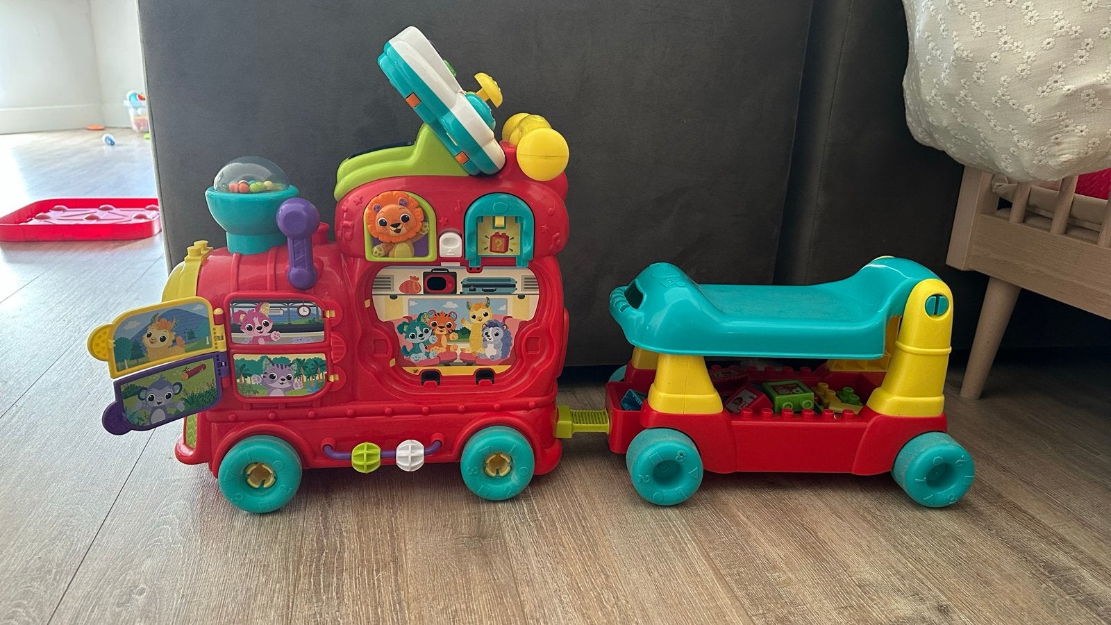VTech Rijd & Leer Letterlocomotief met aanhanger, Ophalen, Zo goed als nieuw, Overige typen, Met licht