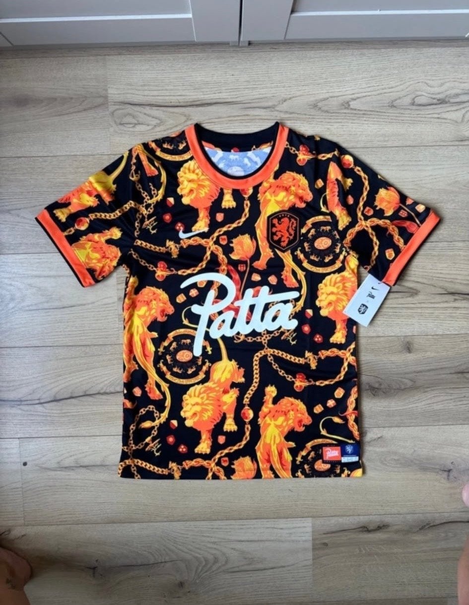 Patta x Nike x KNVB 'Leeuwen van Oranje' Voetbalshirt Maat M, Nieuw, Ophalen of Verzenden, Voetbal, Meerkleurig