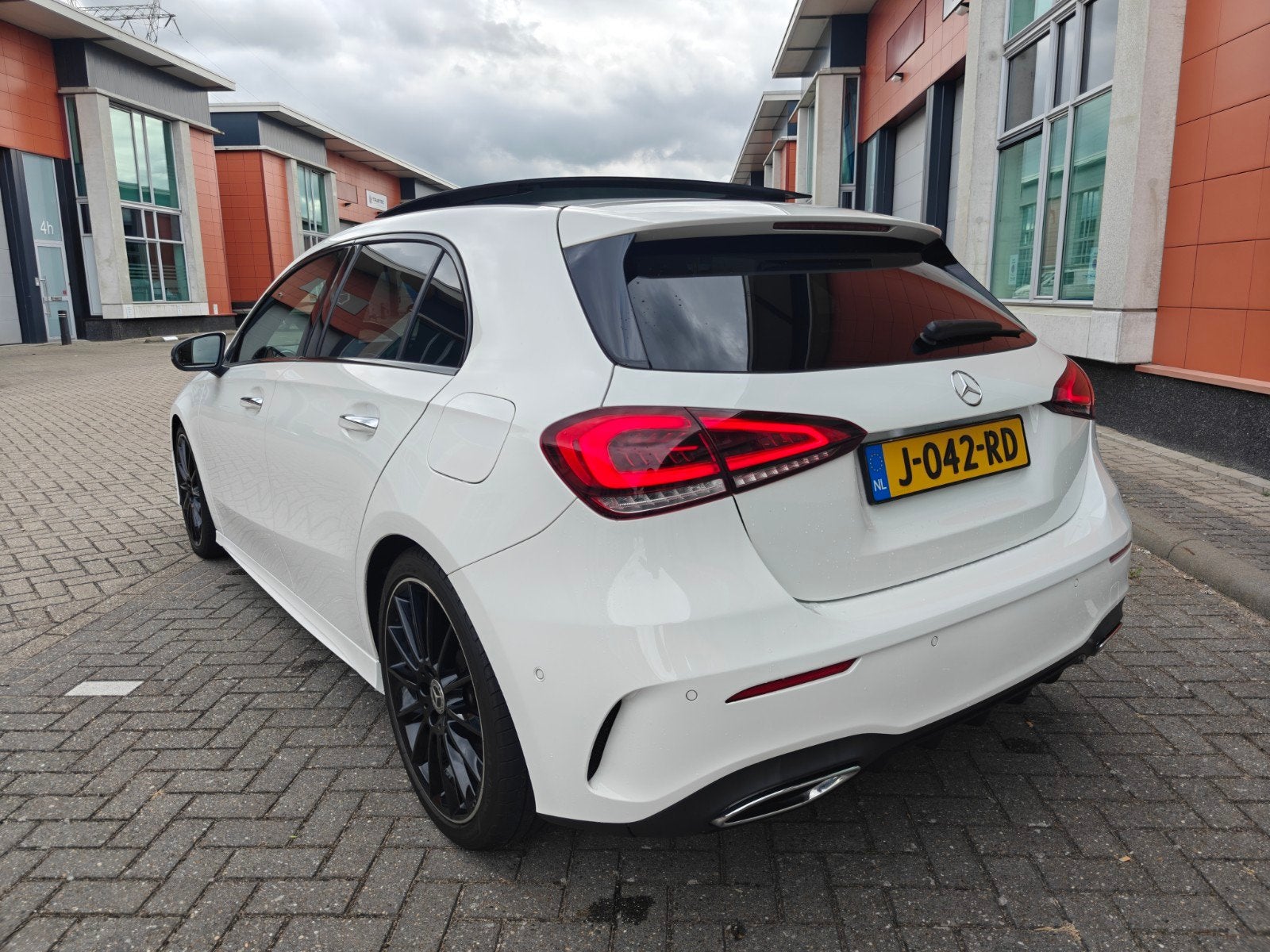 Mercedes-Benz A-Klasse 7G-DCT 2019 VOL!!/360CAM/PANO/AMBIENT, 1345 kg, 4 cilinders, Wit, Diesel
