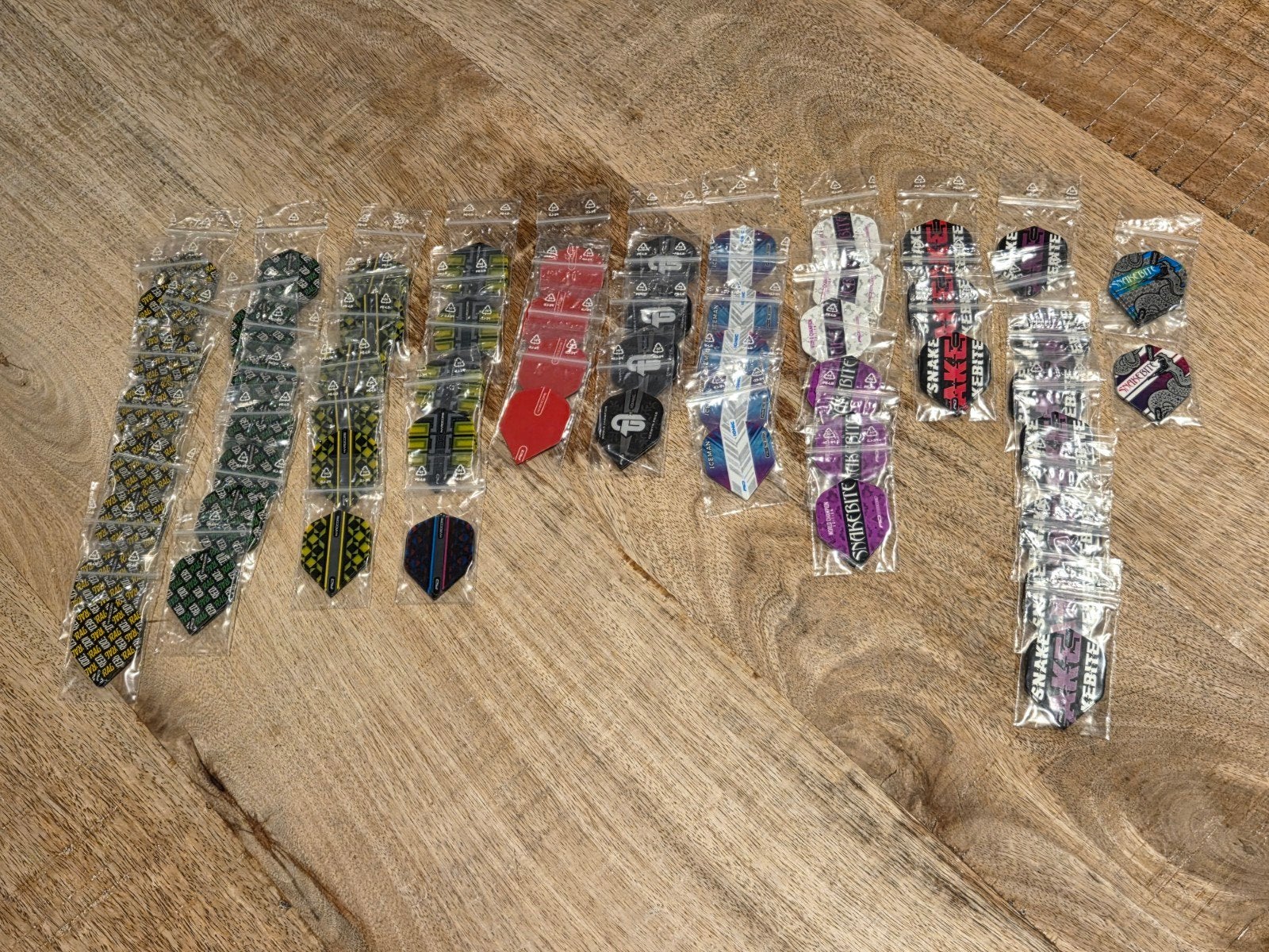 Grote collectie dart flights - Diverse soorten, Sport en Fitness, Ophalen of Verzenden, Nieuw, Flights