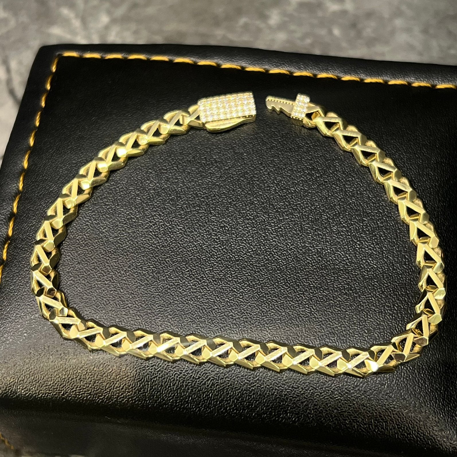 14 karaats gouden armband nieuw, Ophalen of Verzenden, Nieuw, Goud