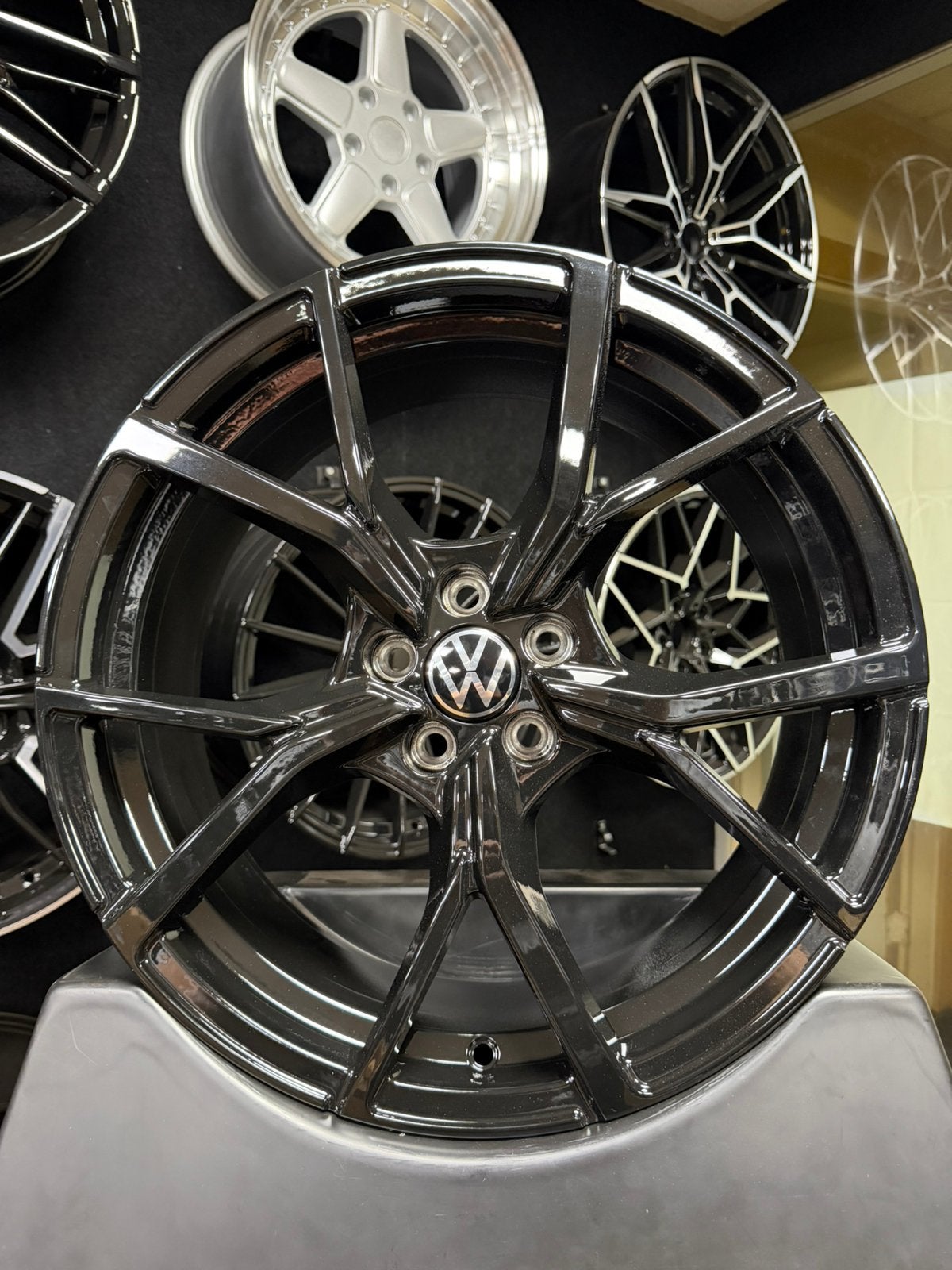 18 inch velgen voor Volkswagen Estoril R look 5x100 Polo 2g, Auto-onderdelen, 18 inch, Velg(en), Nieuw, Ophalen of Verzenden