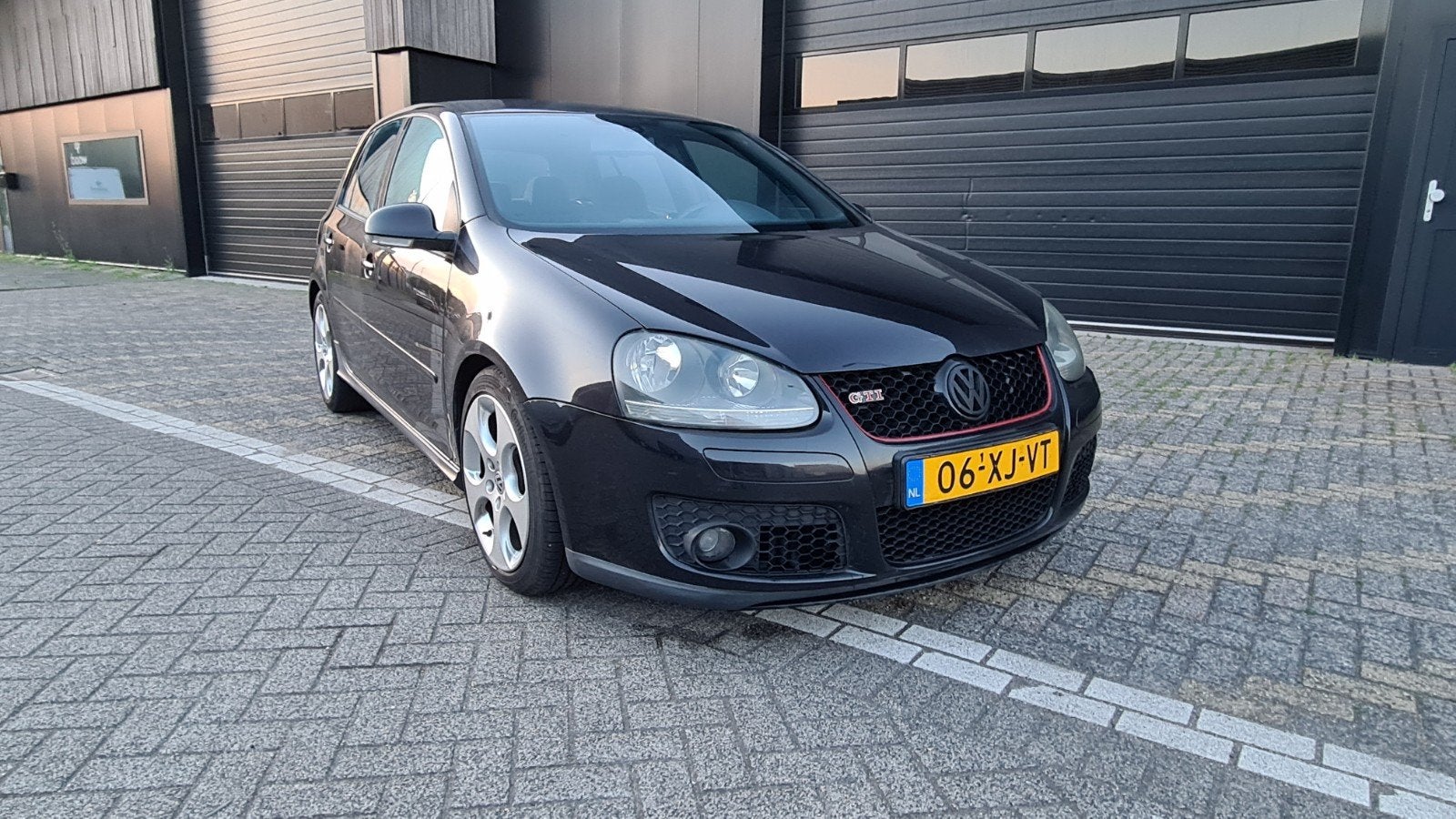 Volkswagen Golf 2.0 GTI 147KW 5D 2006 Zwart, Auto's, Volkswagen, Zwart, 4 cilinders, Leder en Stof, Zwart