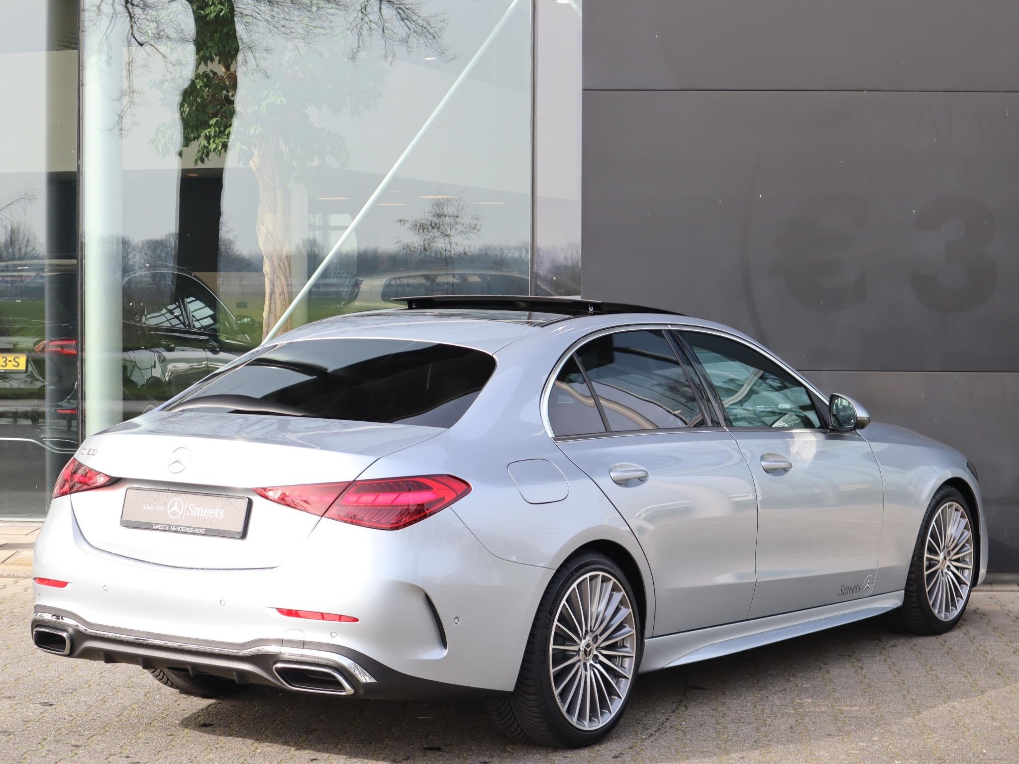 Mercedes-Benz C-klasse 180 Business Solution AMG, Auto's, Dealer onderhouden, Achterwielaandrijving, 1800 kg, Origineel Nederlands