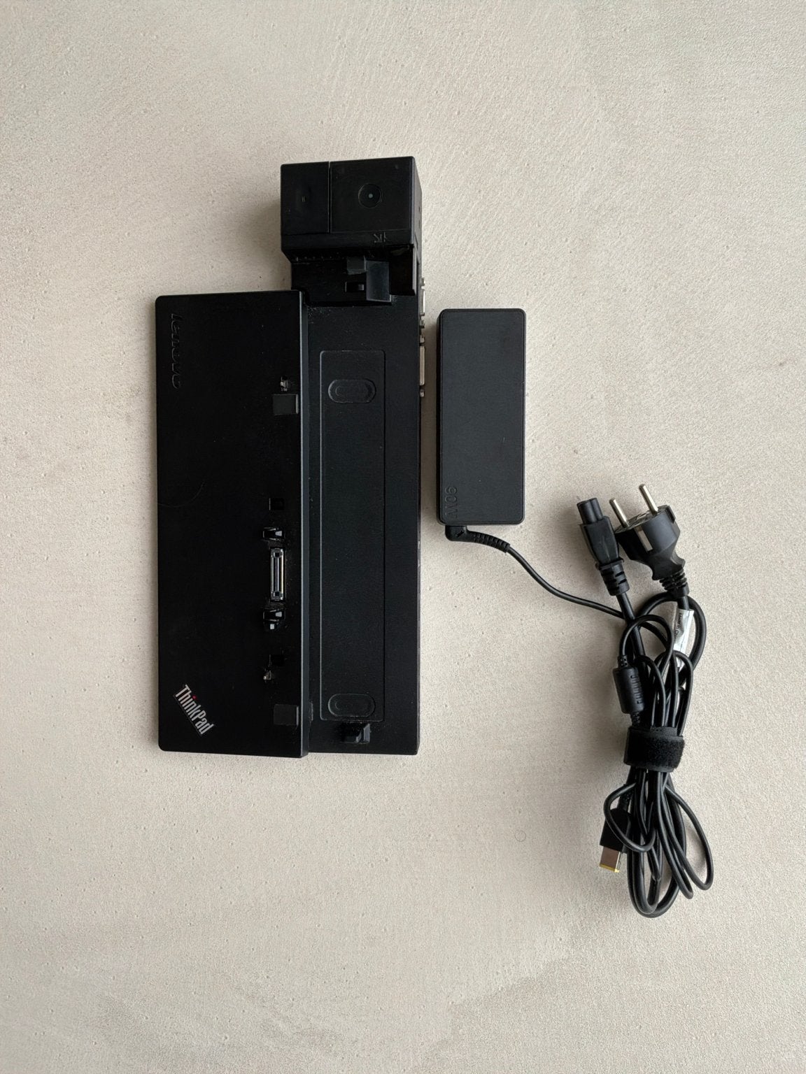 Lenovo ThinkPad Ultra Dock (Type 40A2) - Complete Set, Ophalen of Verzenden, Zo goed als nieuw, Docking station, Laptop