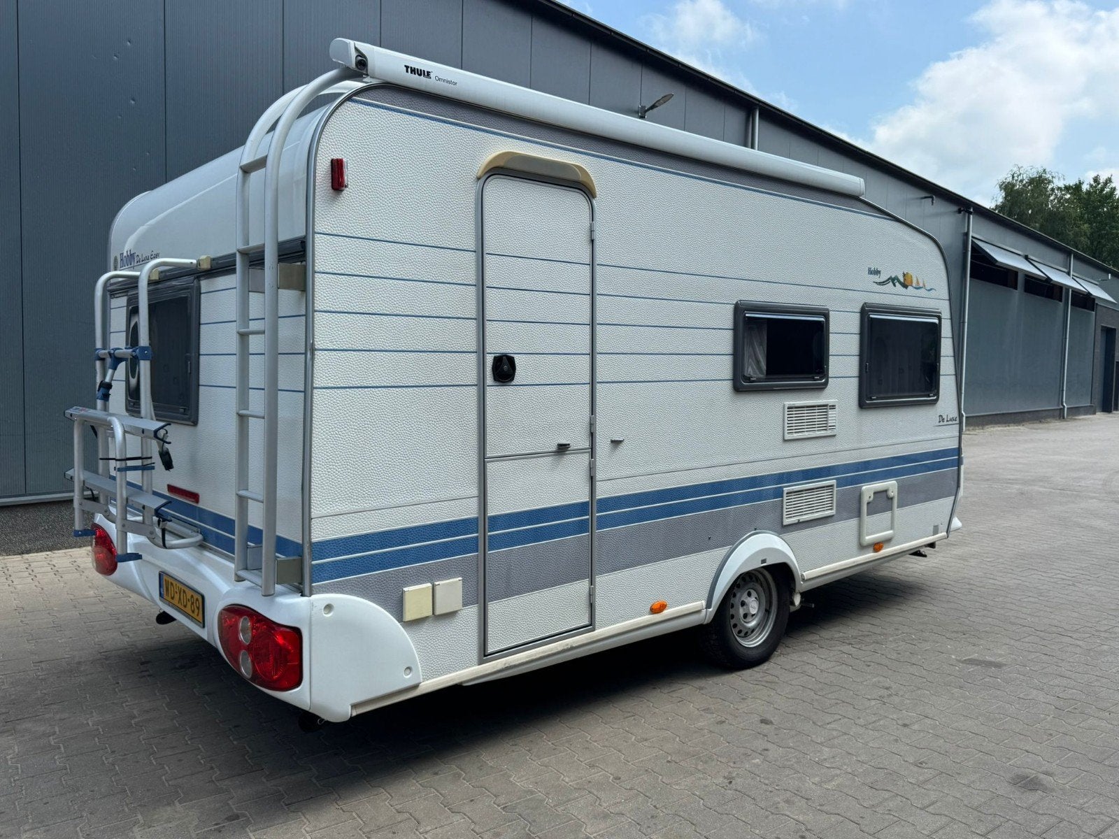 Hobby 440 met mover en vaste luifel, Hobby, Treinzit, Dwarsbed, Particulier