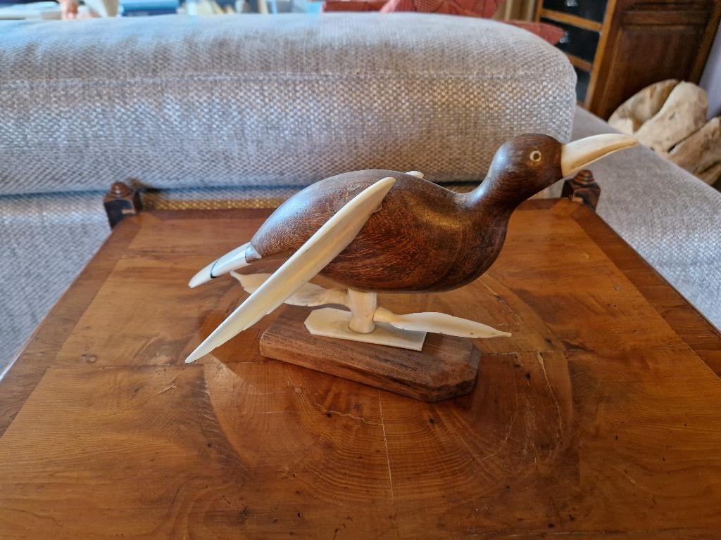 Inuit kunst marien ivoor vogels met uitgestrekte vleugels, Antiek en Kunst, Ophalen of Verzenden