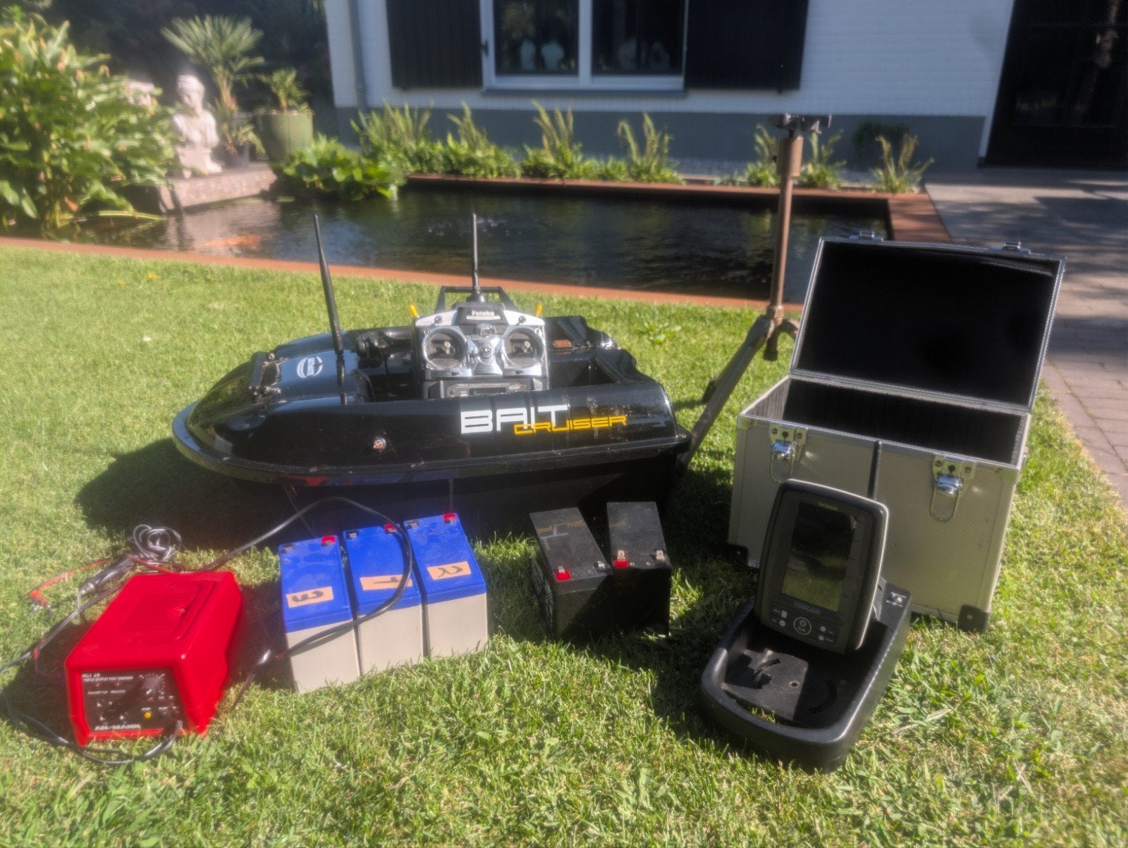 Bait Cruiser voerboot met toslon TF500 kleurenscherm en accu, Watersport en Boten, Hengelsport | Karpervissen, Ophalen of Verzenden