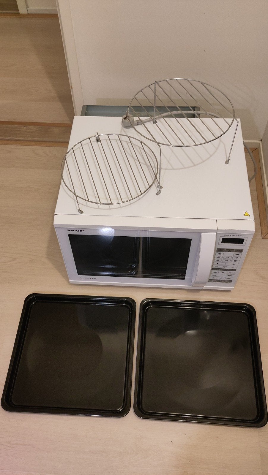Sharp R-971WW - Combi-magnetron - Wit, Witgoed en Apparatuur, Magnetrons, Ophalen, Combimagnetron, Gebruikt, Draaiplateau