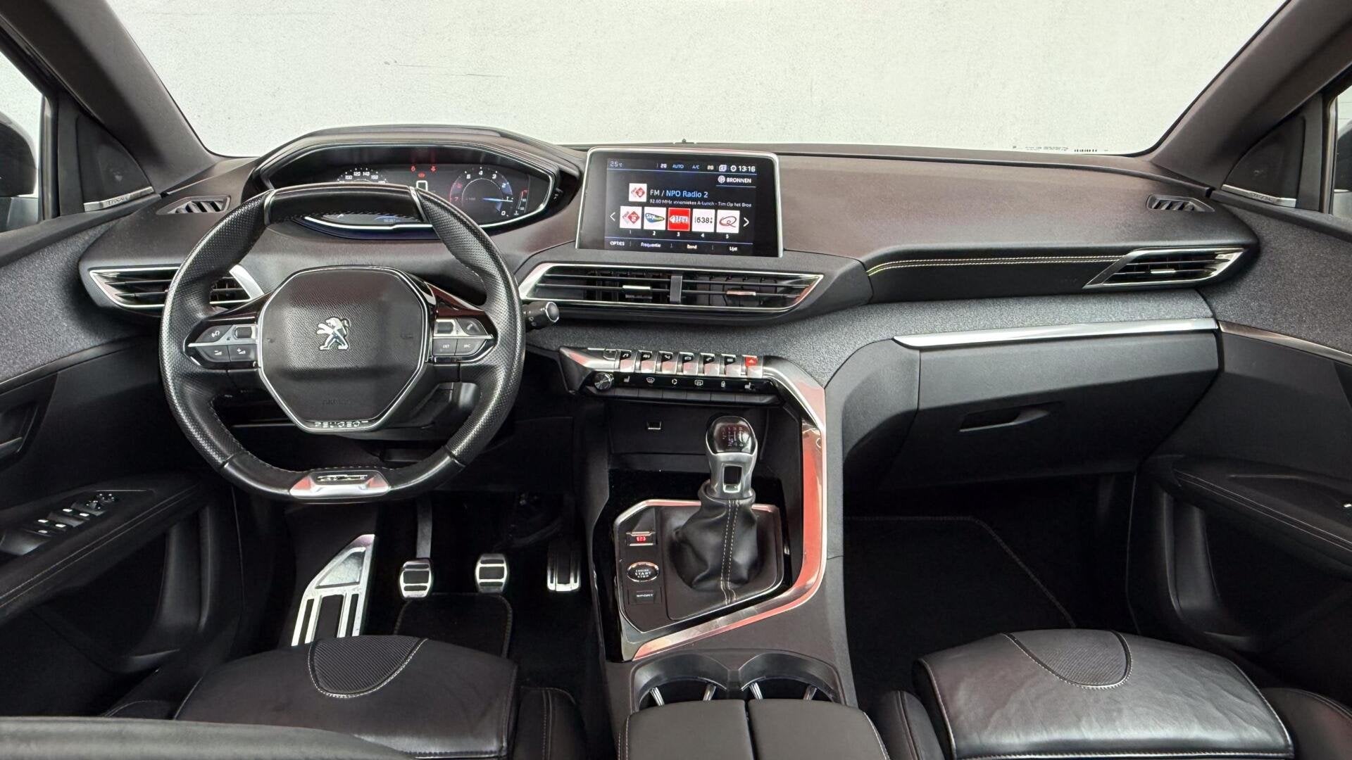 Peugeot 3008 1.2 GT Line Panodak Nwe Distributie, Auto's, Gebruikt, 1199 cc, Met garantie (alle), Blauw