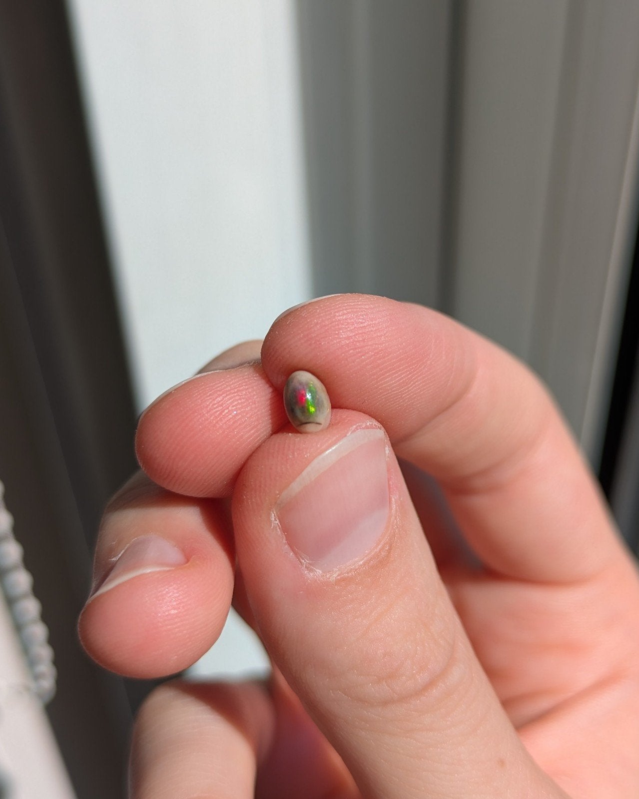 Klein opaal cabochon / small opal cabochon, Ophalen of Verzenden, Mineraal